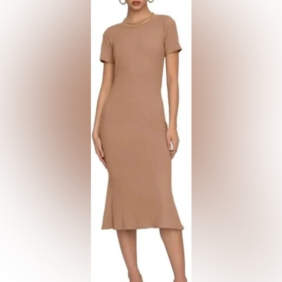Good American Dresses & Skirts - GOOD AMERICAN size 4 XL Shirt Sleeve Ribbed Flare Hem Midi Dress Tan Lined